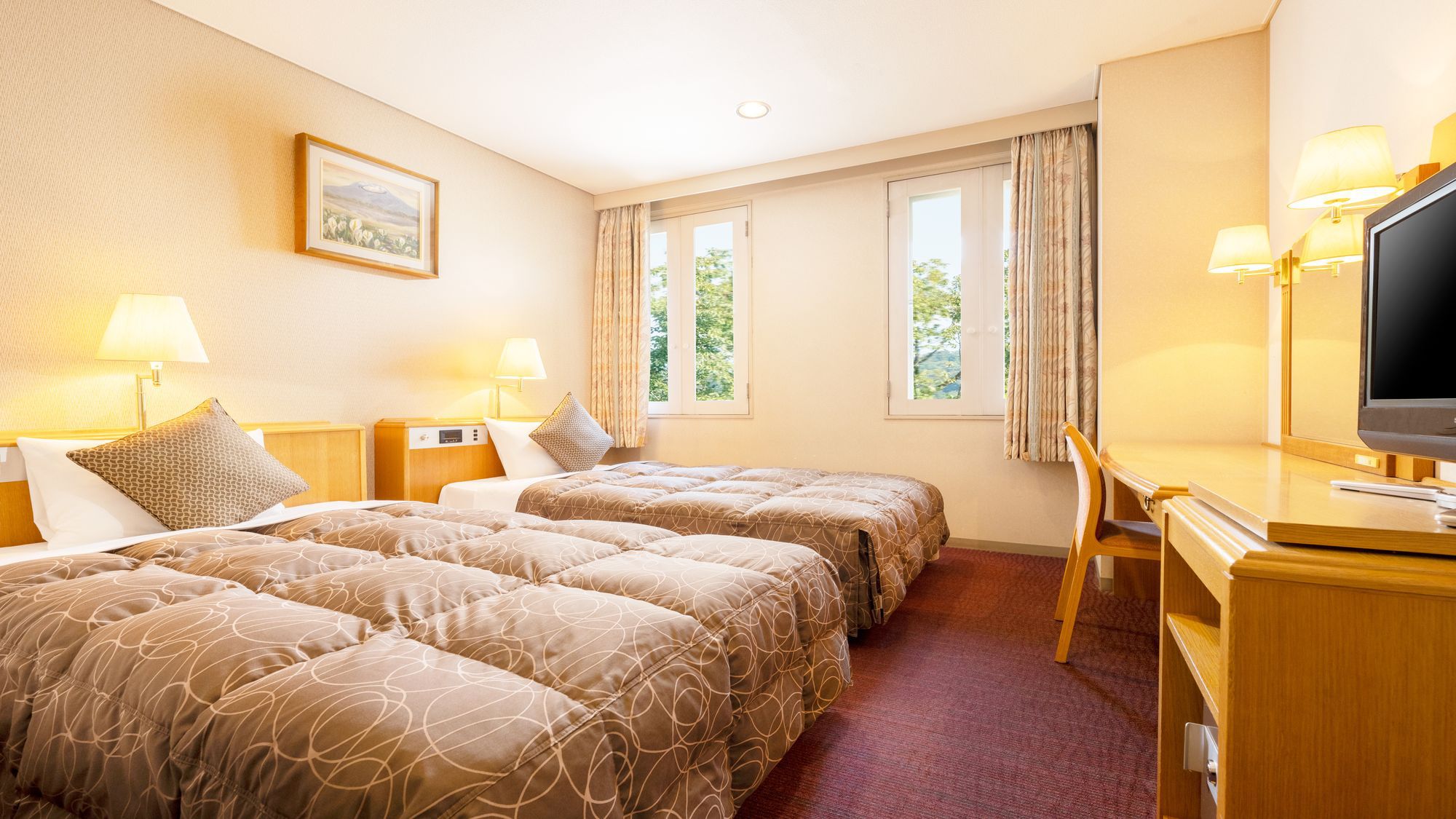 ツイン【バス付】（24平米）