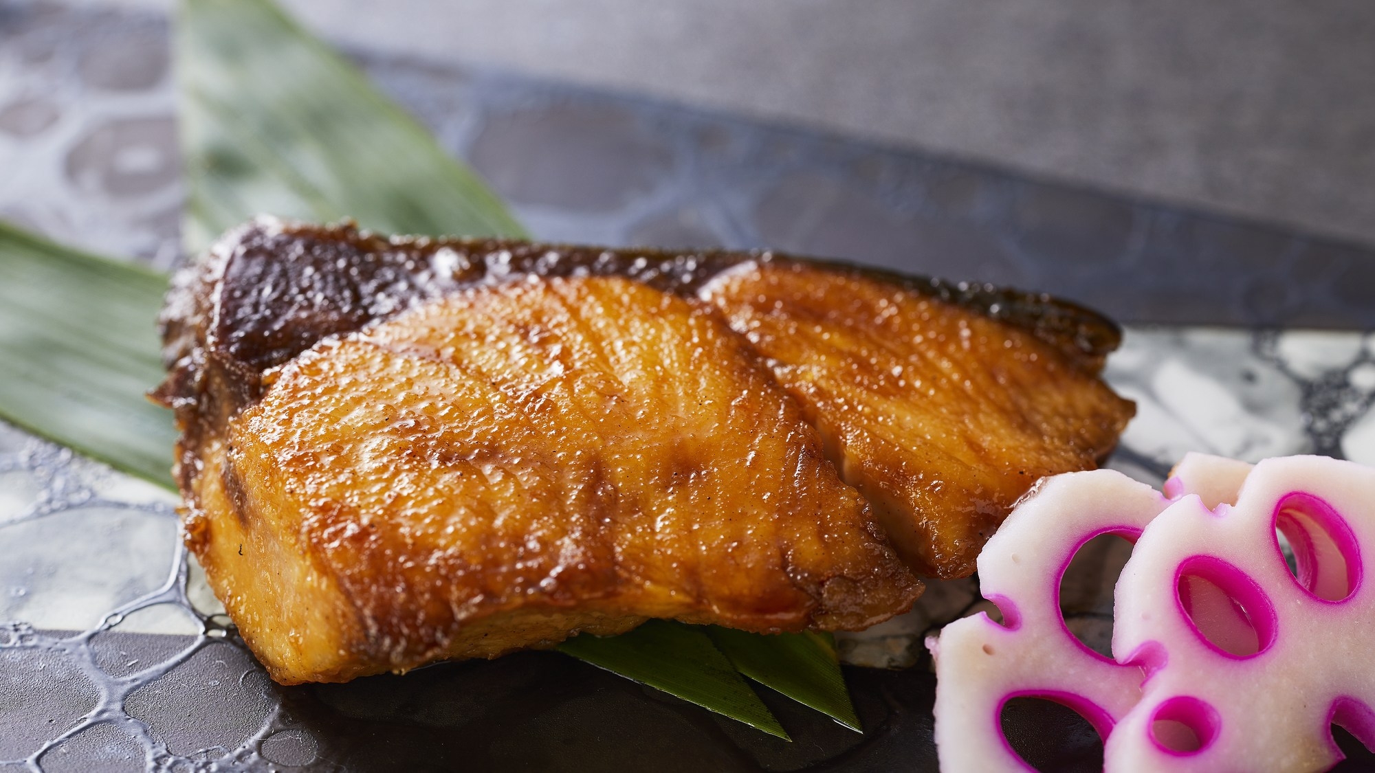 【特別会席／かがやき】厳選された食材を使った逸品☆朝食ビュッフェ　「蟹」食べ放題