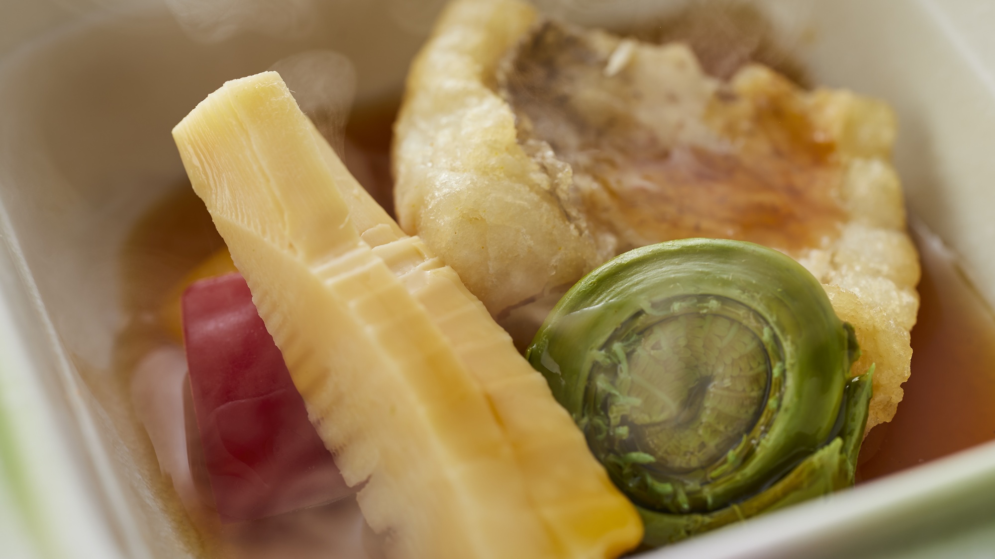 【土地の恵み会席】春（2026年3月～5月）煮物 あいなめと山菜のあんかけ