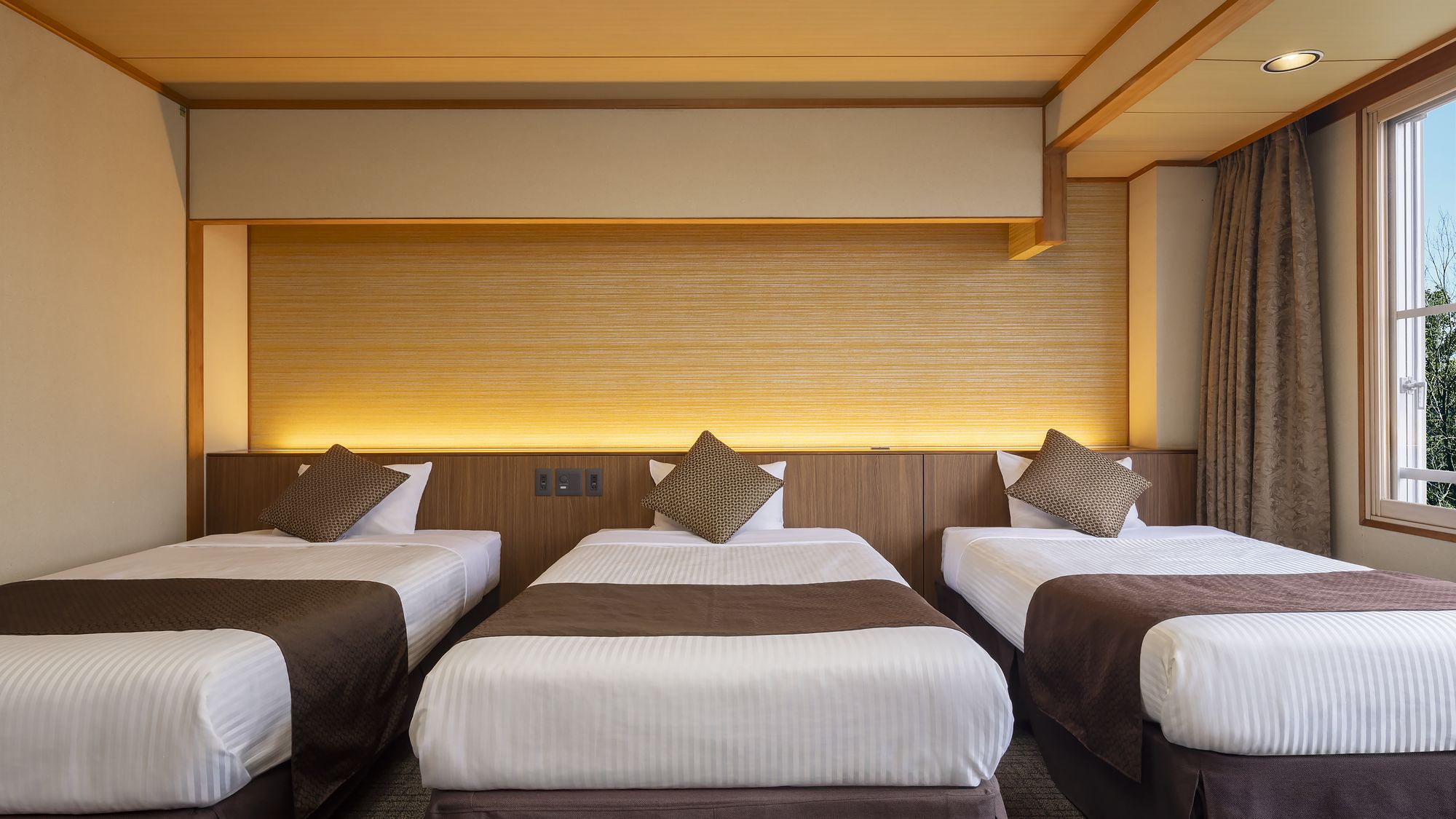 スーペリアルーム（３名利用）