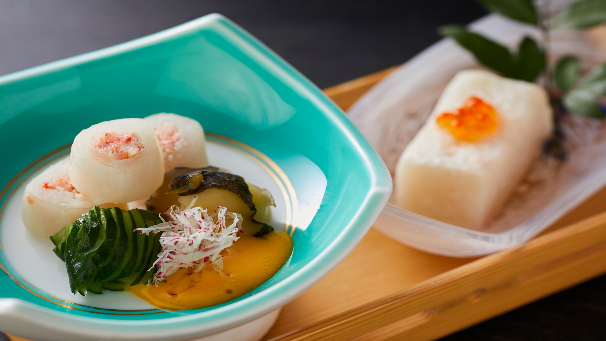 【特別会席／かに三昧】夏（2026年6月～8月）先付 かに豆腐、かに砧巻き