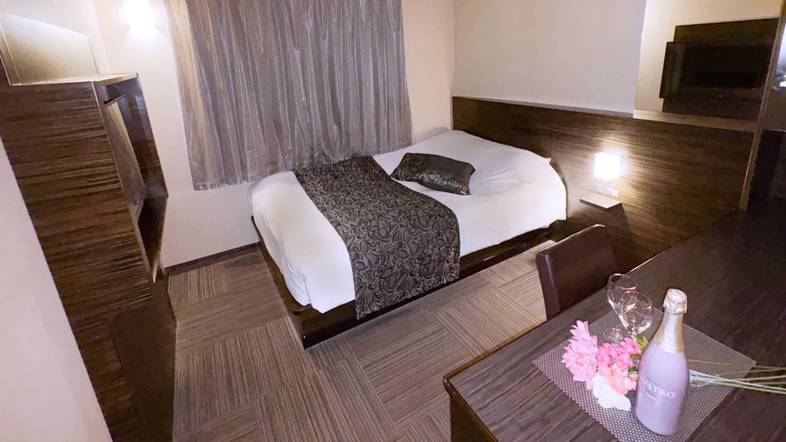 スタンダードダブルルーム（喫煙）