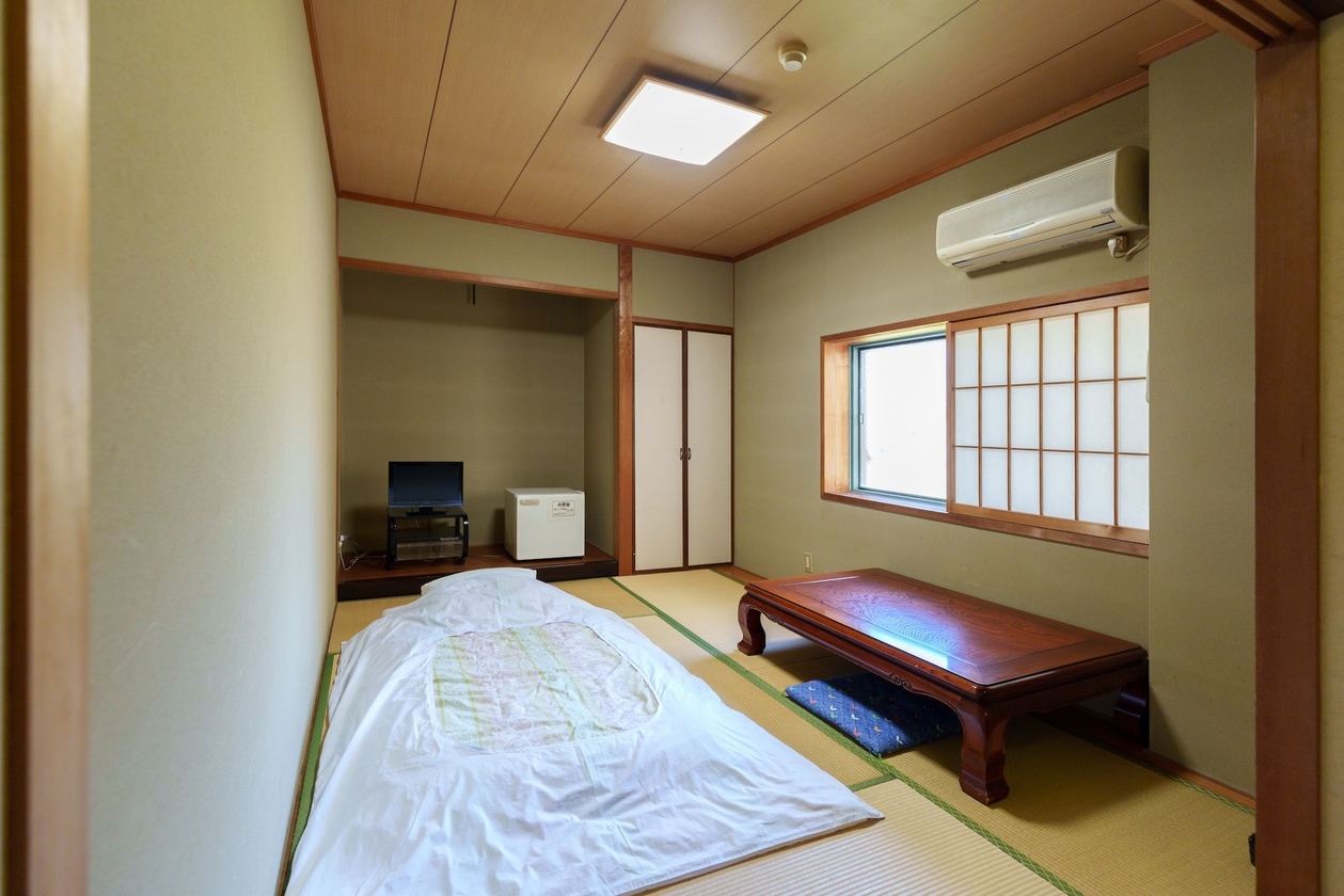 和室　風呂なし　２食付きプラン (夕食弁当+朝食弁当)　※別館２F