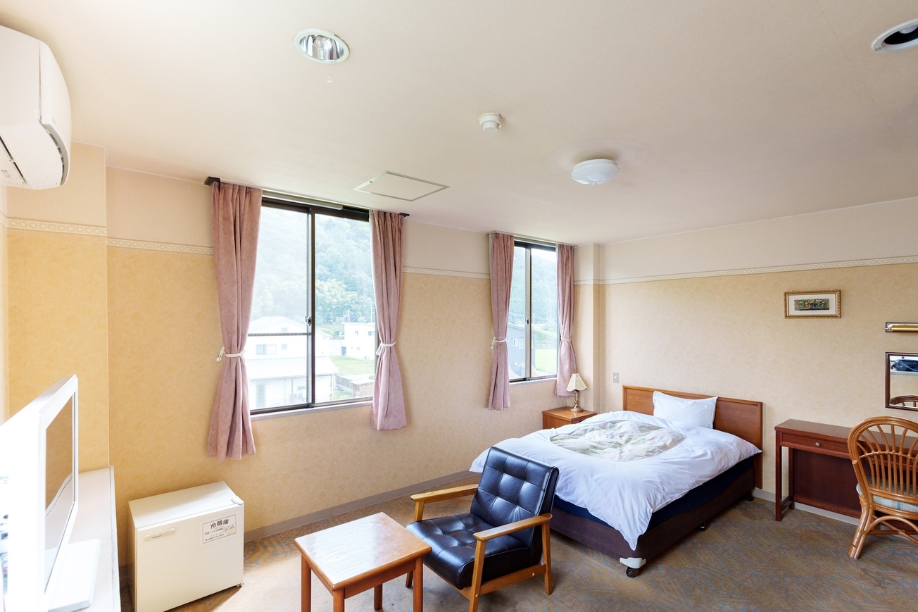 DXシングル２食付きプラン (夕食弁当+朝食弁当)　※風呂付き 3F 　