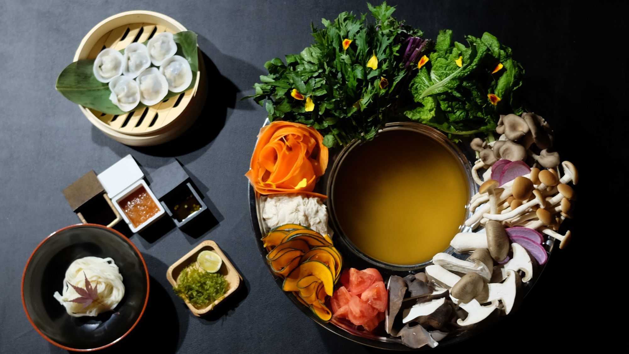 通季【ヴィーガン専門家監修】登録有形文化財の宿で愉しむ日本伝統食＜発酵×花鍋＞フルコース