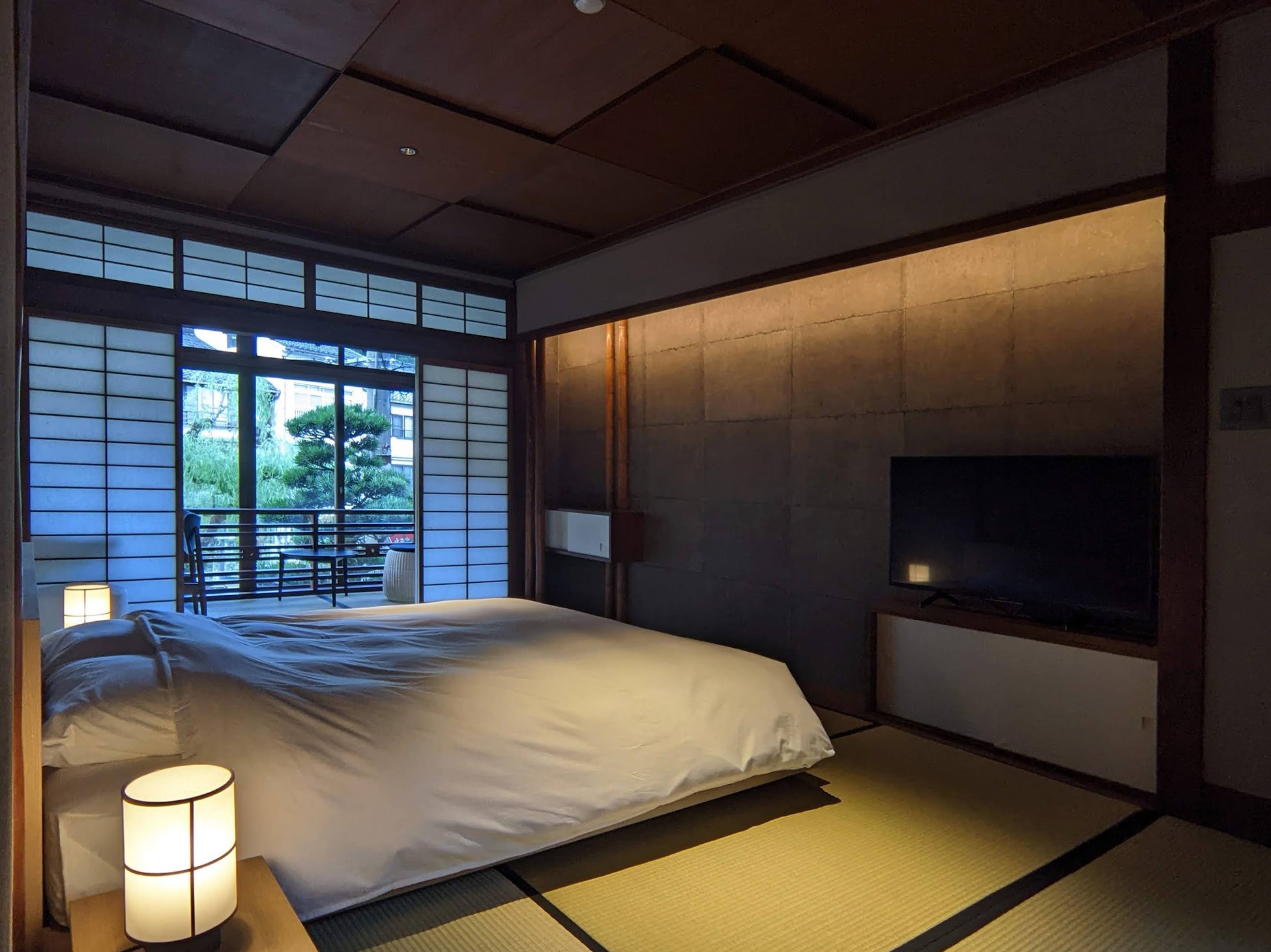 【本館】BedRoom  208or209号