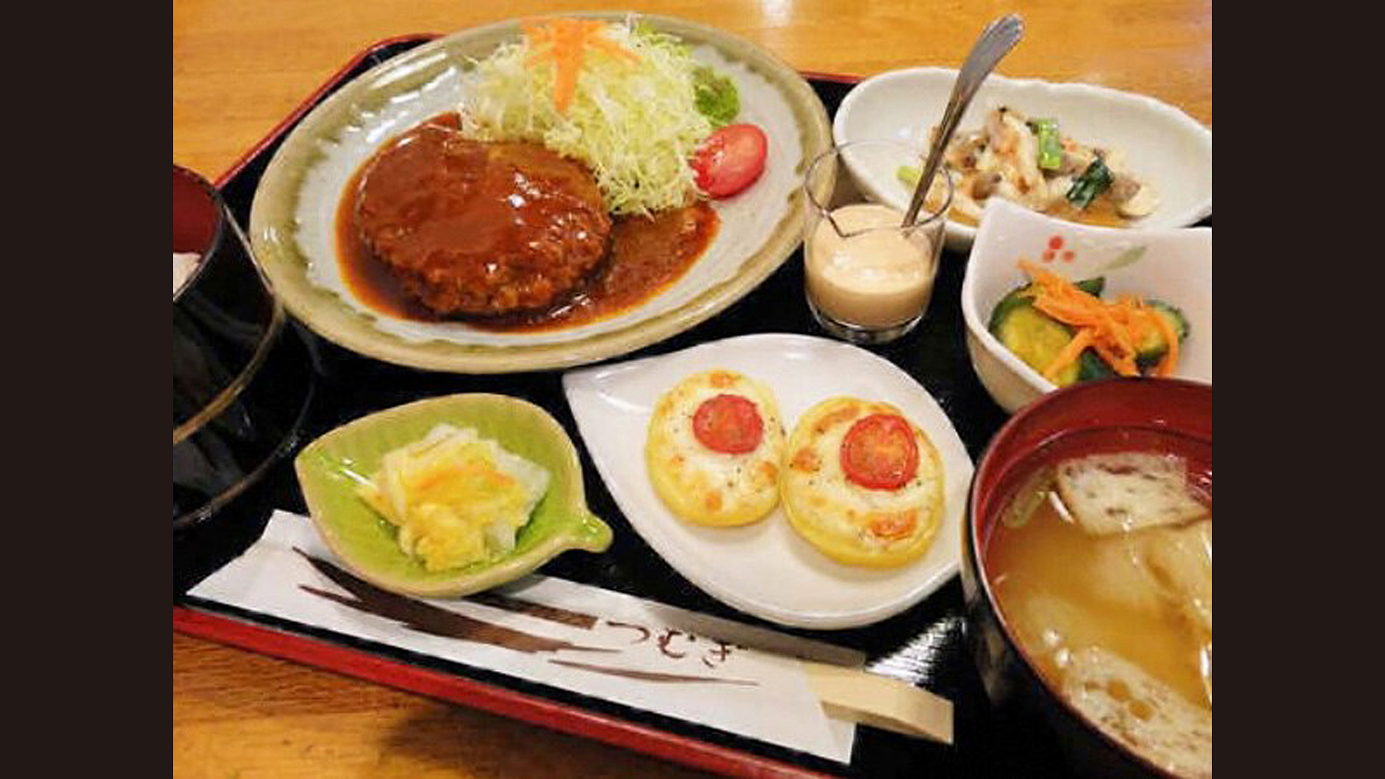 【夕食一例：おまかせ定食】毎日手作りの家庭的なあったかご飯で心もほっこり。