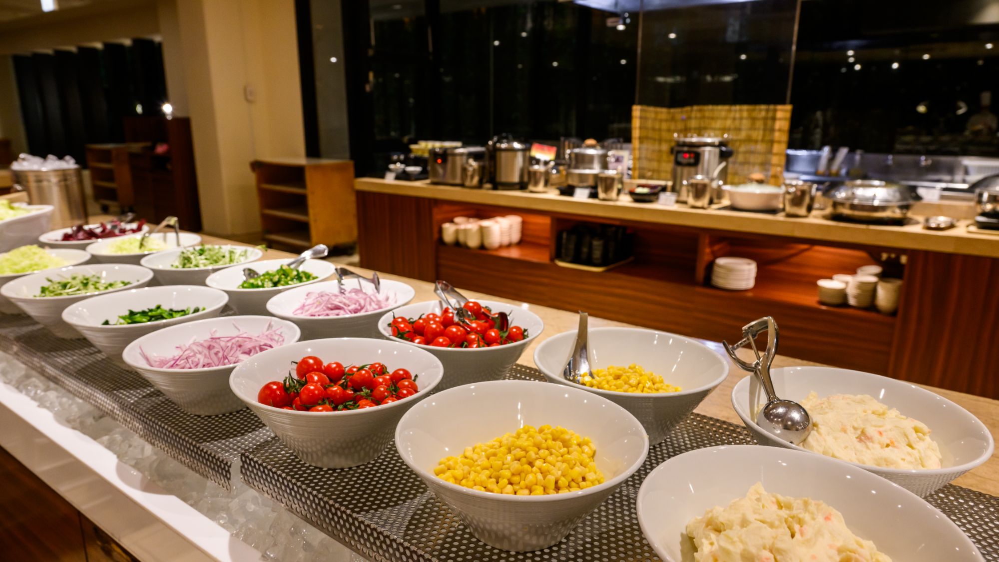 朝食ビュッフェ一例「オールデイダイニング コラーロ」