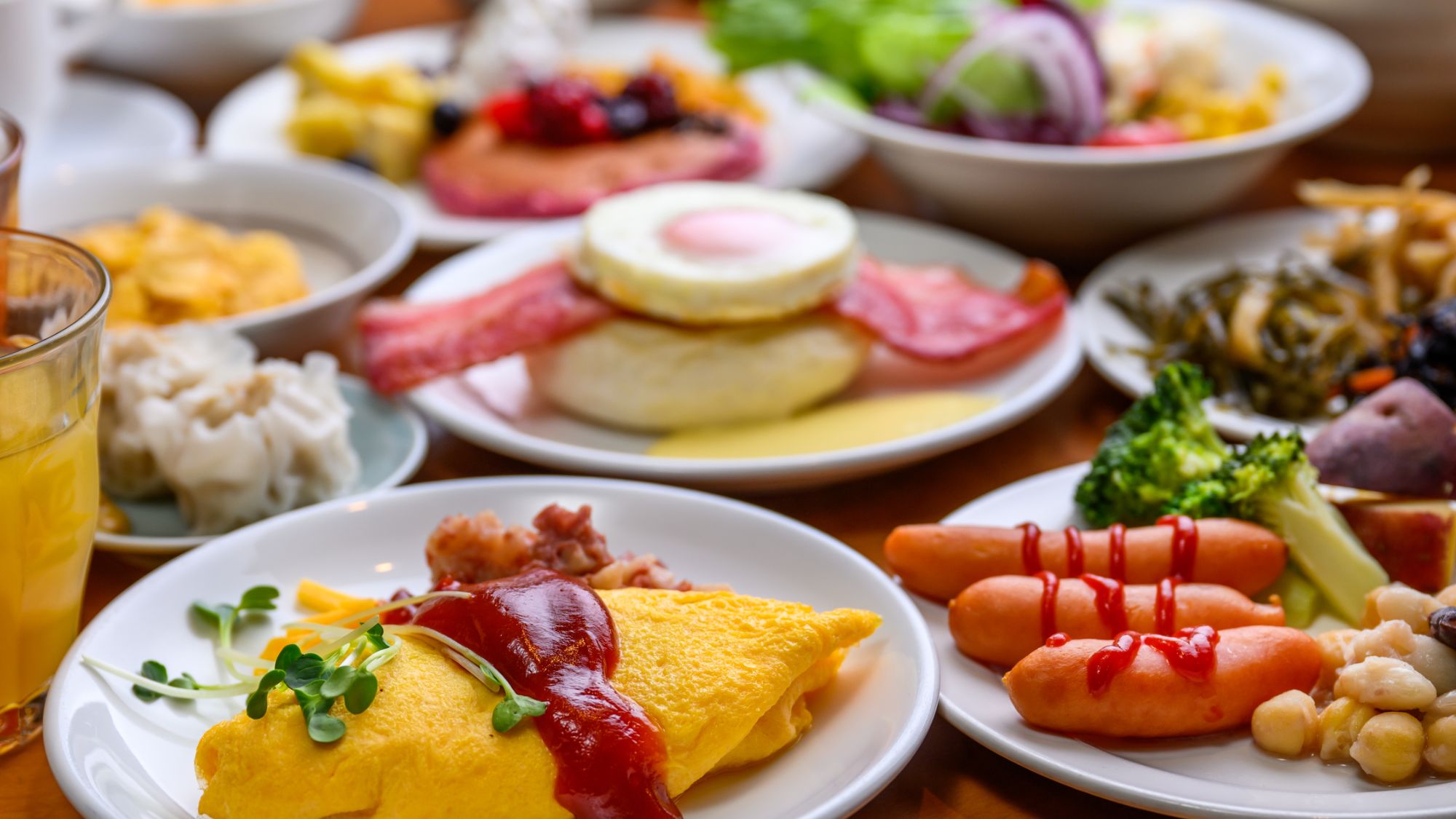 朝食ビュッフェ一例「オールデイダイニング コラーロ」