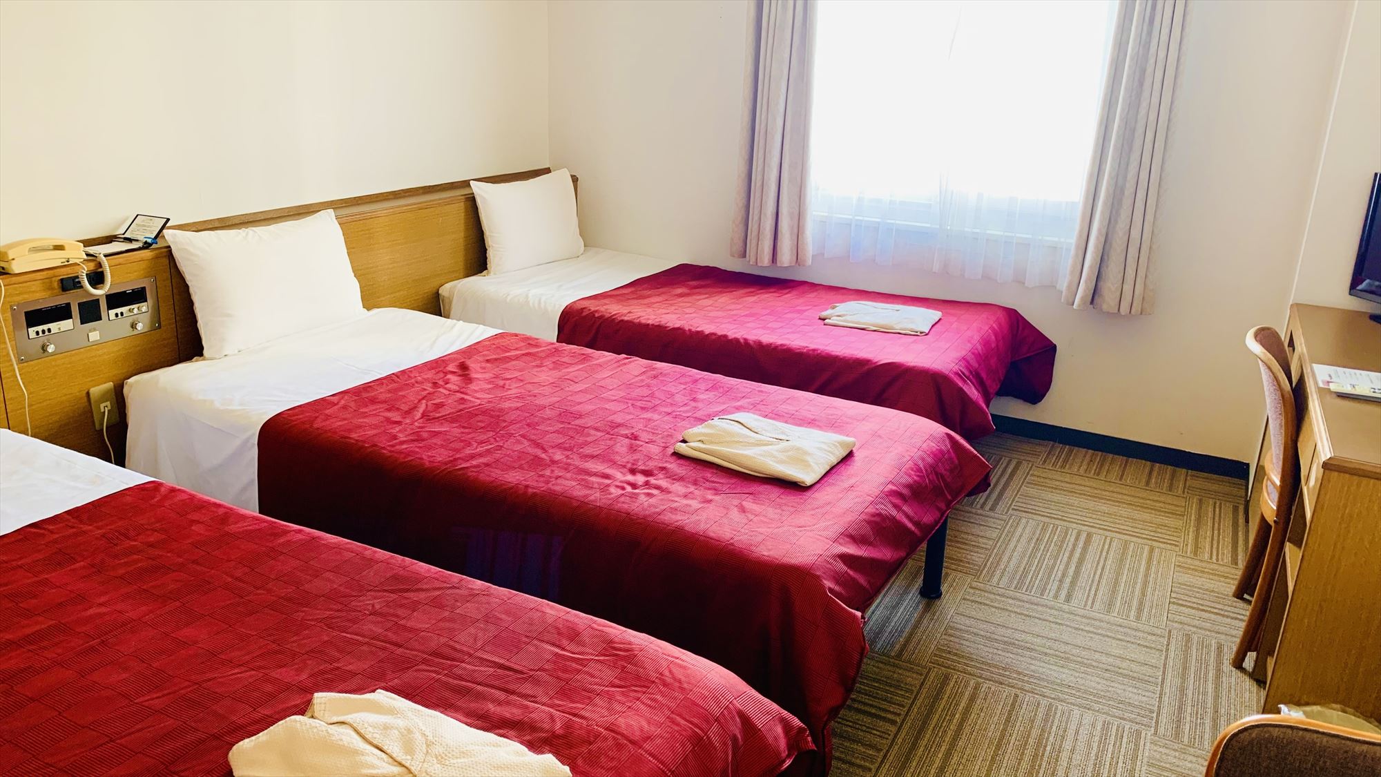 【客室】ツインルーム／21平米　定員：1～3名