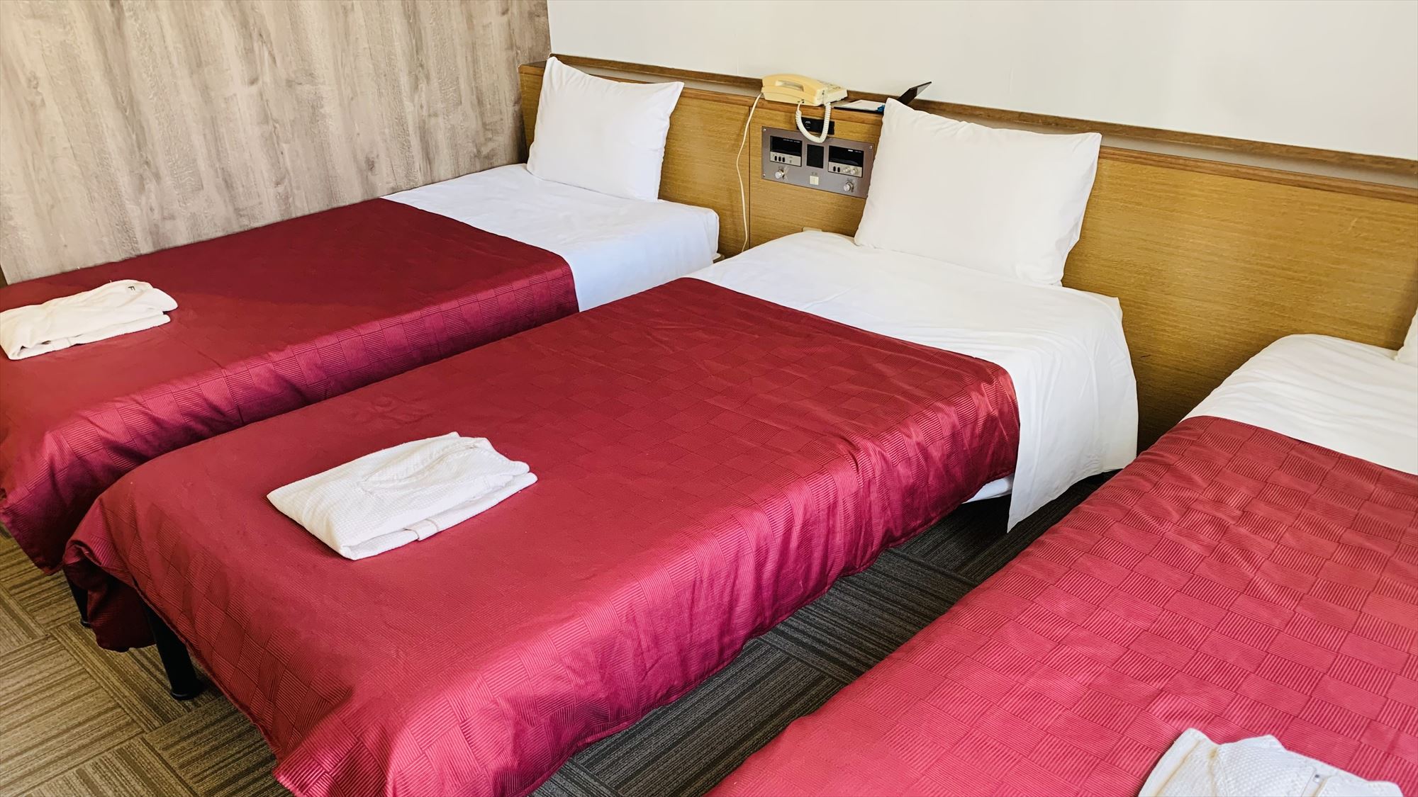 【客室】ツインルーム／21平米　定員：1～3名