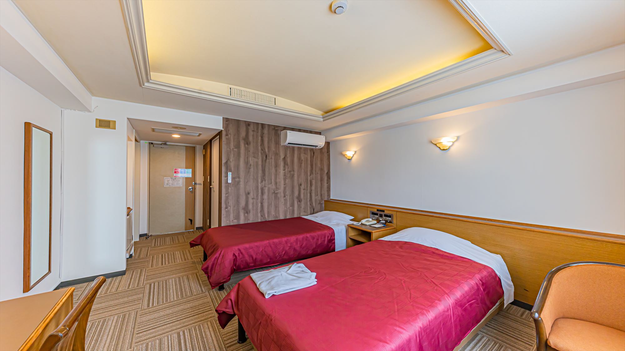 【客室】ツインルーム／21平米　定員：1～3名