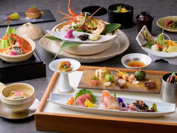 迷ったらこれ!【伊勢海老付】伊勢志摩の海山の幸を愉しむ　基本料理プラン（夕朝食付）　