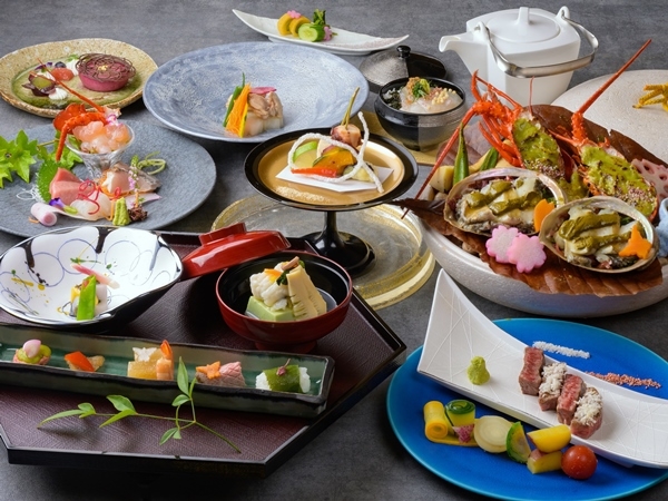 季節の特選料理を堪能！伊勢海老・鮑・和牛付　特選料理プラン　