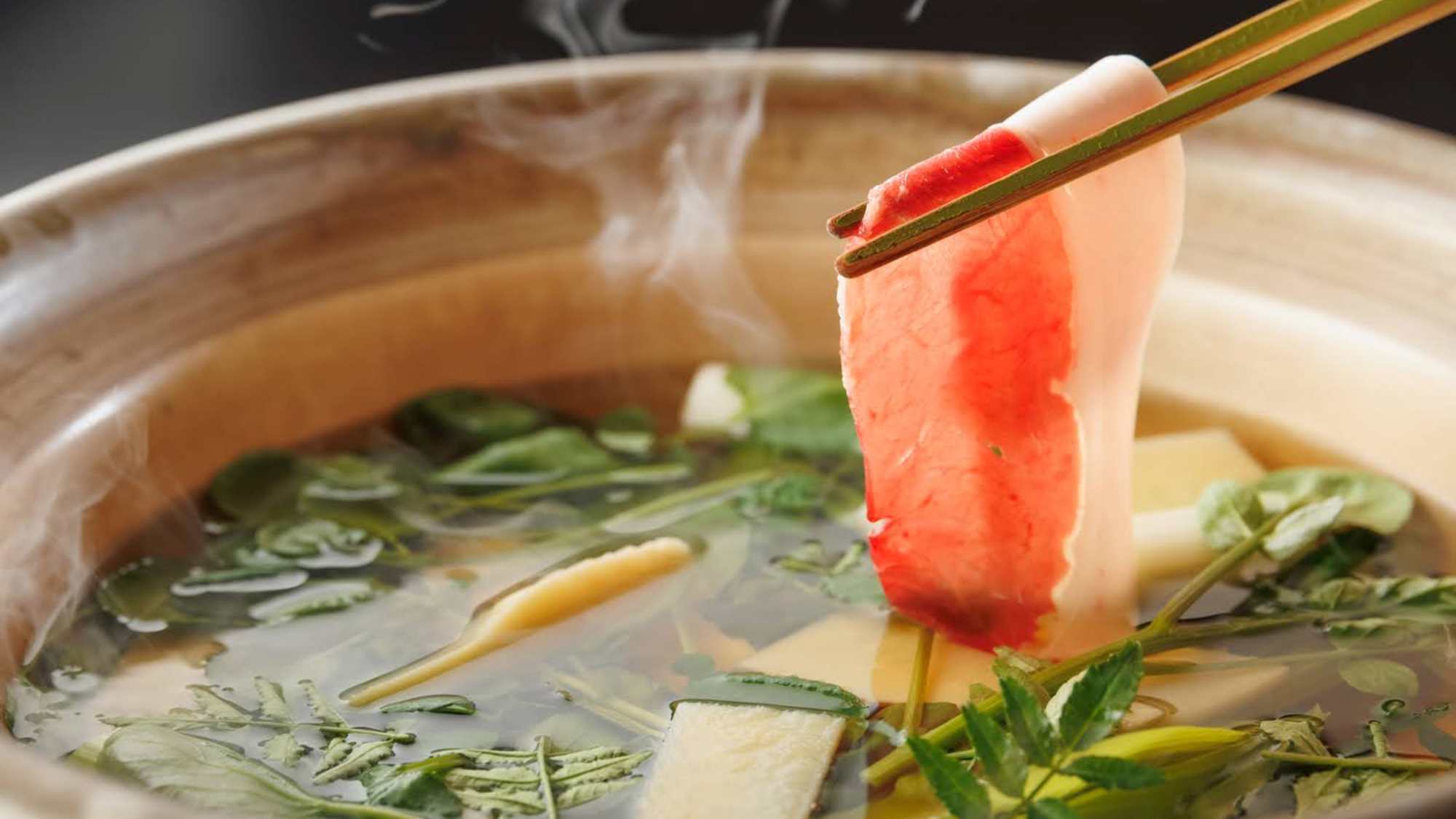 【5月限定】春旅応援プラン！1名あたり2000円OFF！天然猪×月輪熊の食べ比べしゃぶしゃぶ会席