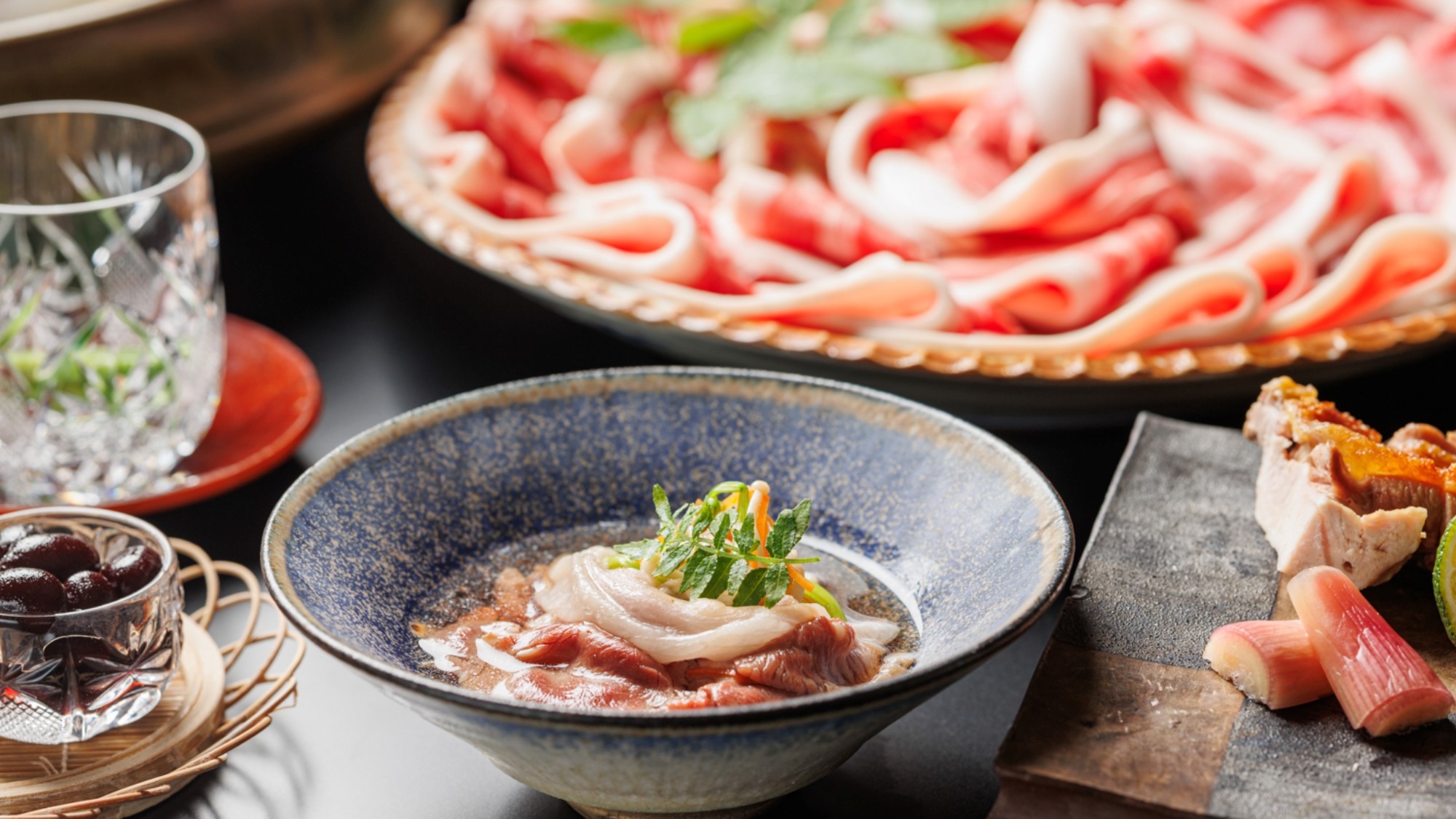 【2大ジビエ】天然熊肉の月輪熊料理1品×丹波篠山産野菜と最上肉ロースぼたん鍋〜食べ比べプラン