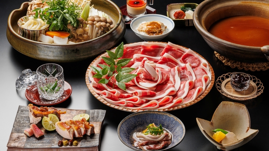 【3大天然ジビエ】月輪熊料理1品×キジ肉炭火焼き1品×最上肉ロースぼたん鍋〜食べ比べプラン