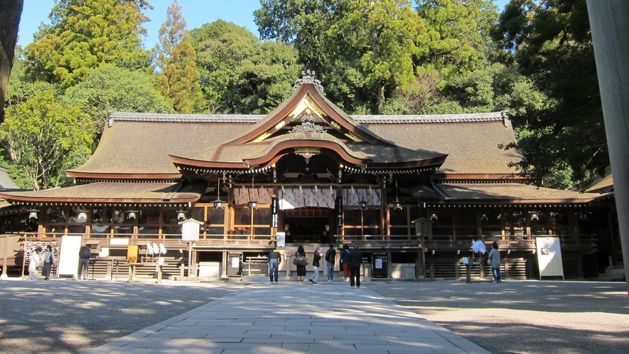 *【大神神社】日本最古の神社の一つ。強力なパワースポットとして知られています。縁結びにもご利益がある