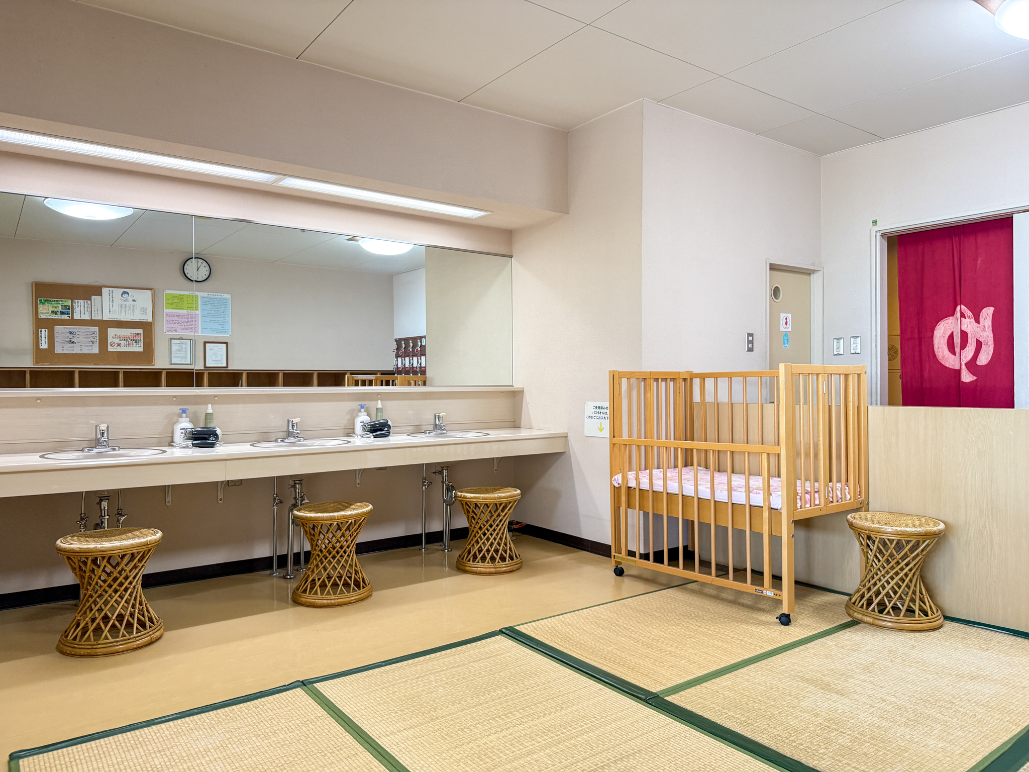 大浴場　更衣室（女性）