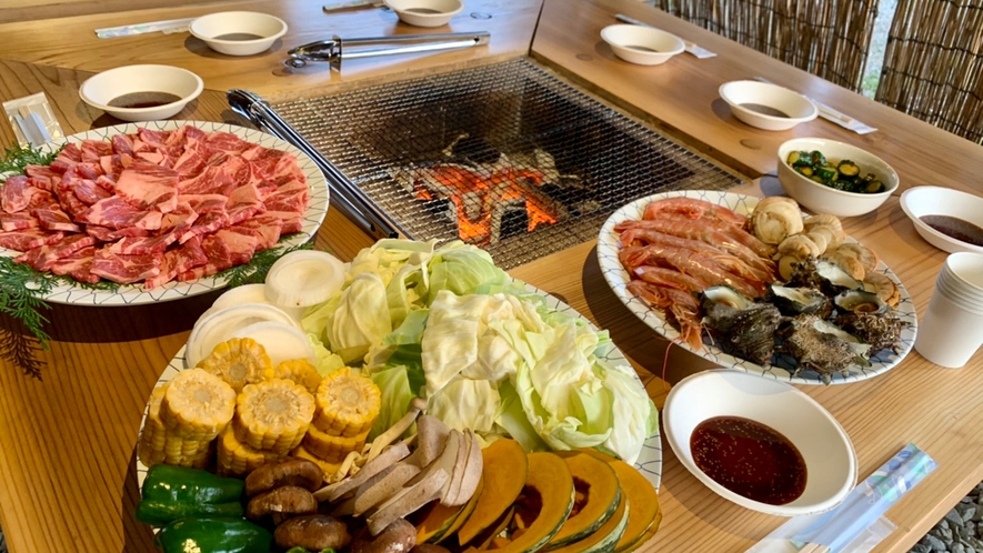 神鍋高原の綺麗な空気の中で当館厳選の食材をたっぷり◎海鮮BBQ