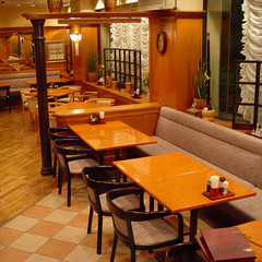 朝食会場は1階レストラン7：00〜9：30