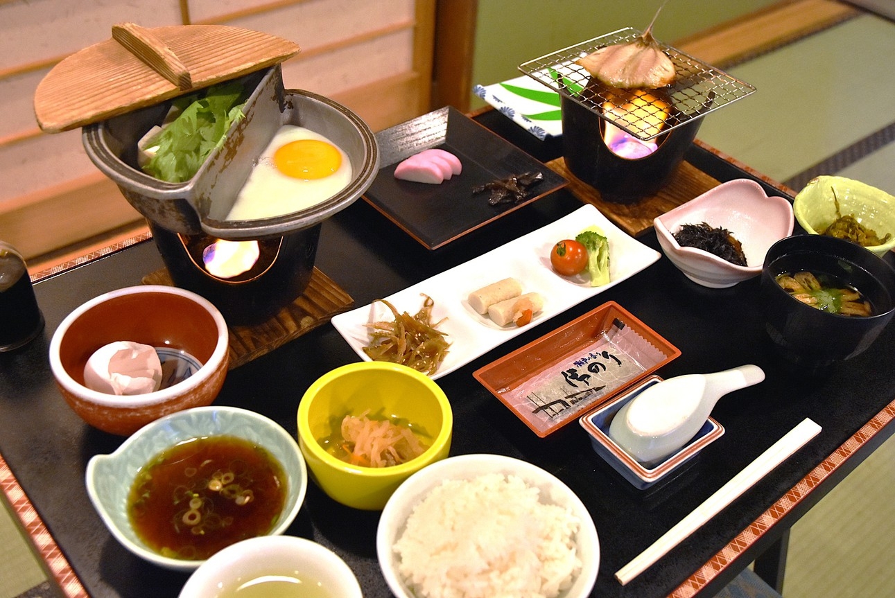 【会場食】匠が手掛けた半露天風呂付客室　体と心に優しい朝ごはん♪【朝食付】プラン