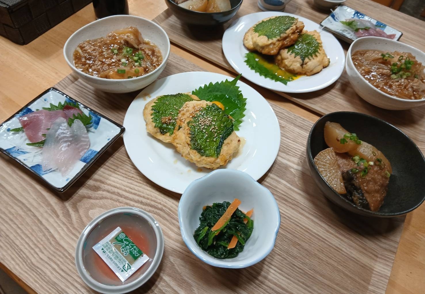 日替わり夕食＋朝食付きプラン【全室WiFi付】