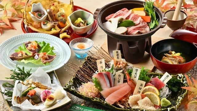 【海の幸を満喫！1泊2食付】夕食は旬の魚介・味覚を使った「能登の里海会席」　2025.10/21〜