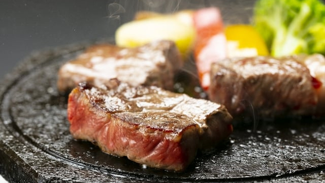 鹿児島黒牛溶岩焼きステーキ付きいぶすきたまて箱×ハーフビュッフェプラン(2026/3/1〜)