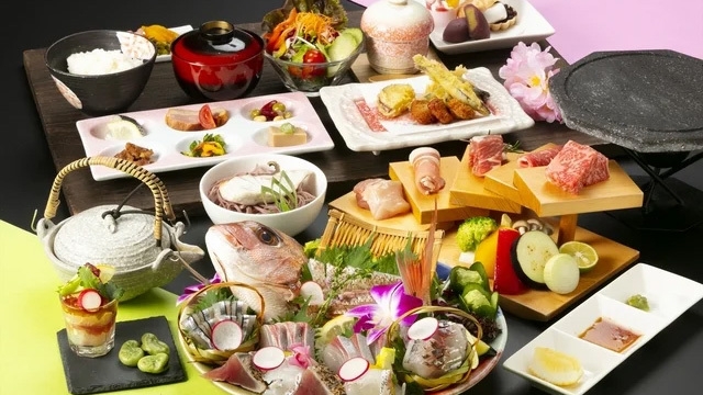 【季節の特別料理：春】桜鯛・初鰹造り盛りと薩摩三種肉溶岩焼き × ハーフビュッフェ