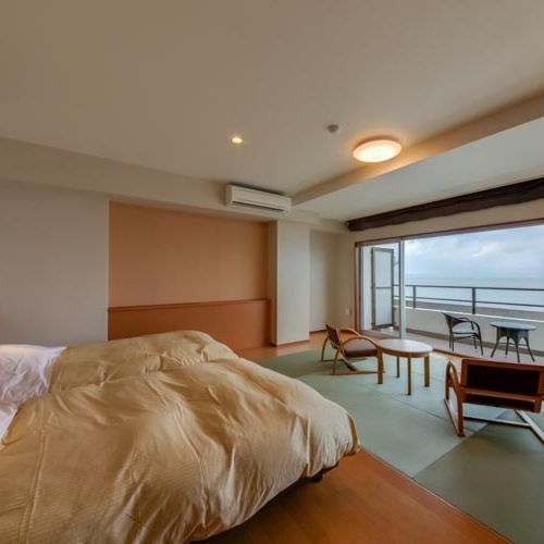 Ocean-facing Premium Japanese-Western Room with Balcony (Semi-double x 2 beds + 6 tatami mats)