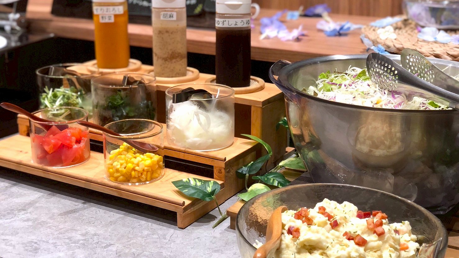 朝食バイキング：サラダ