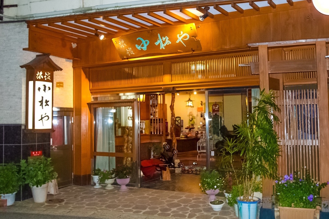 ＊【摺上川−kawa−】旬の食材を使った料理×陶板焼き♪100％天然温泉を楽しむ