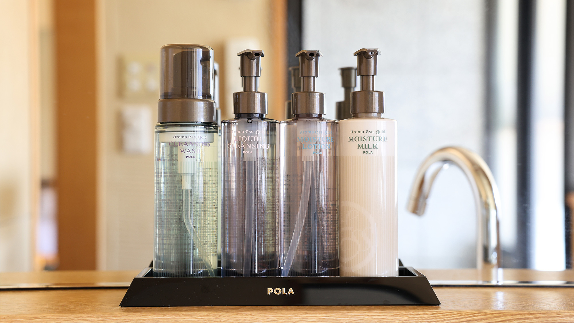 【アメニティ】各種お部屋にPOLAのスキンケアをご用意してございます。ご自由にご利用ください。