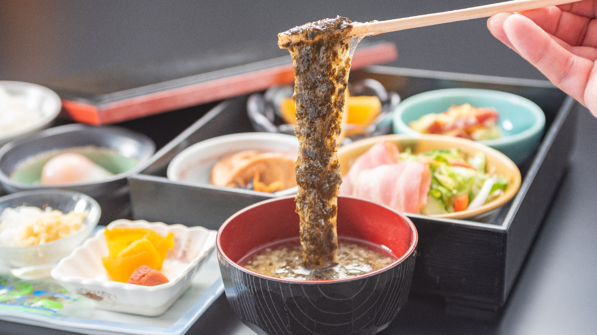 朝食（かじめの味噌汁）