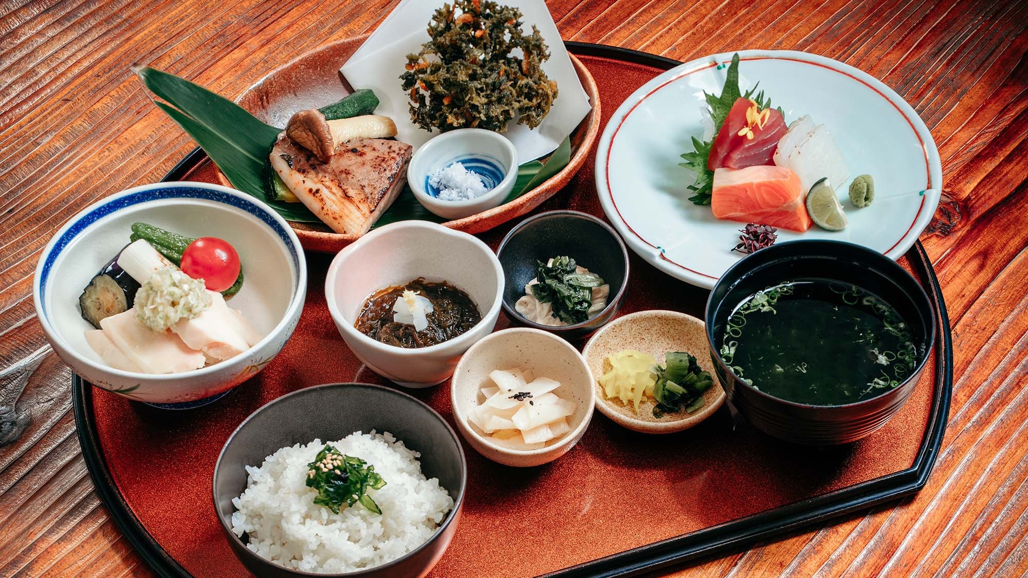 【90日以上前予約】季節の食材を楽しむ！和食/洋食から選べる夕食＆朝食付きプラン