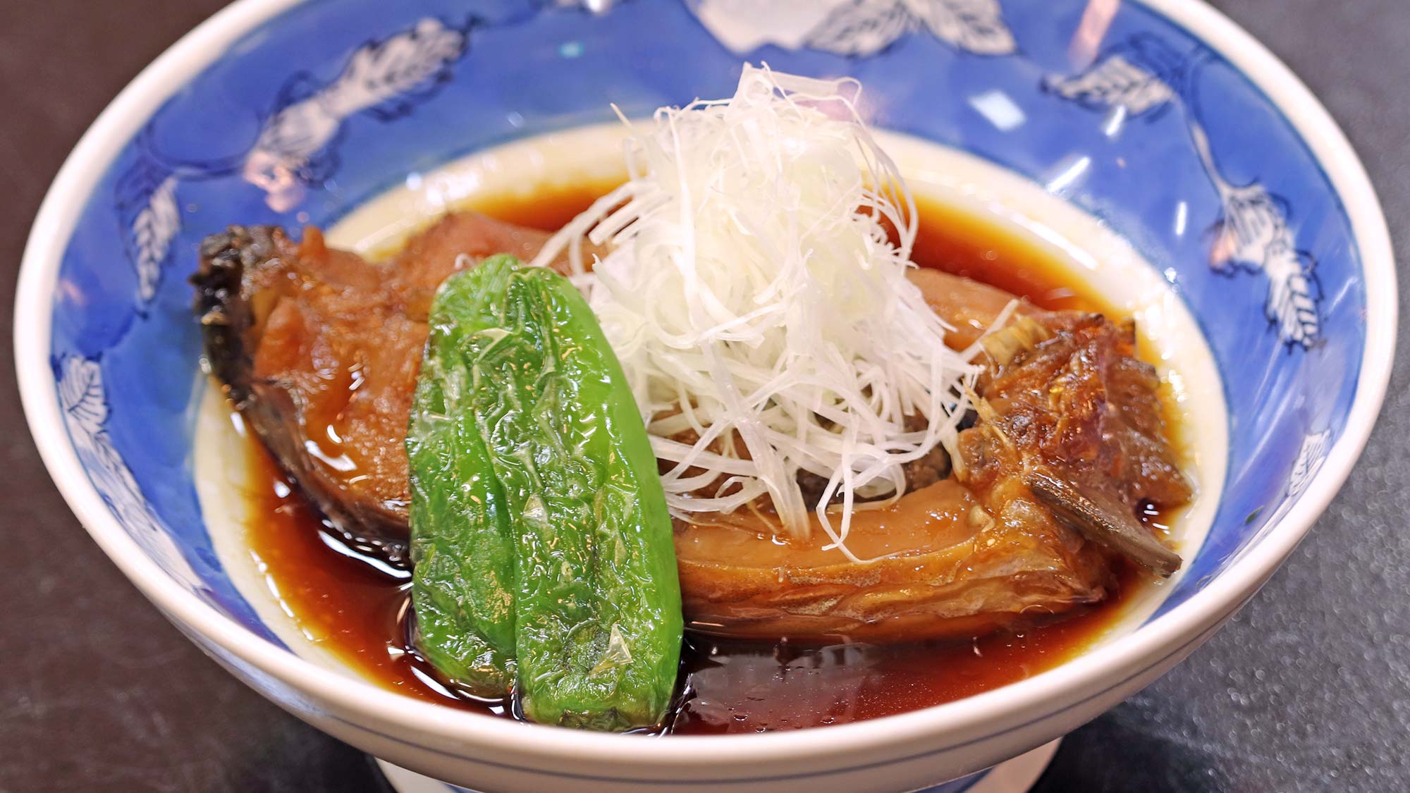 祝いの料理　ゆうざん名物　鯉のうま煮