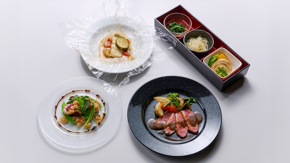 【2食付基本】暖炉のあるレストランで白樺林を望みながらシェフ自慢の創作コース料理と展望温泉で寛ぐ