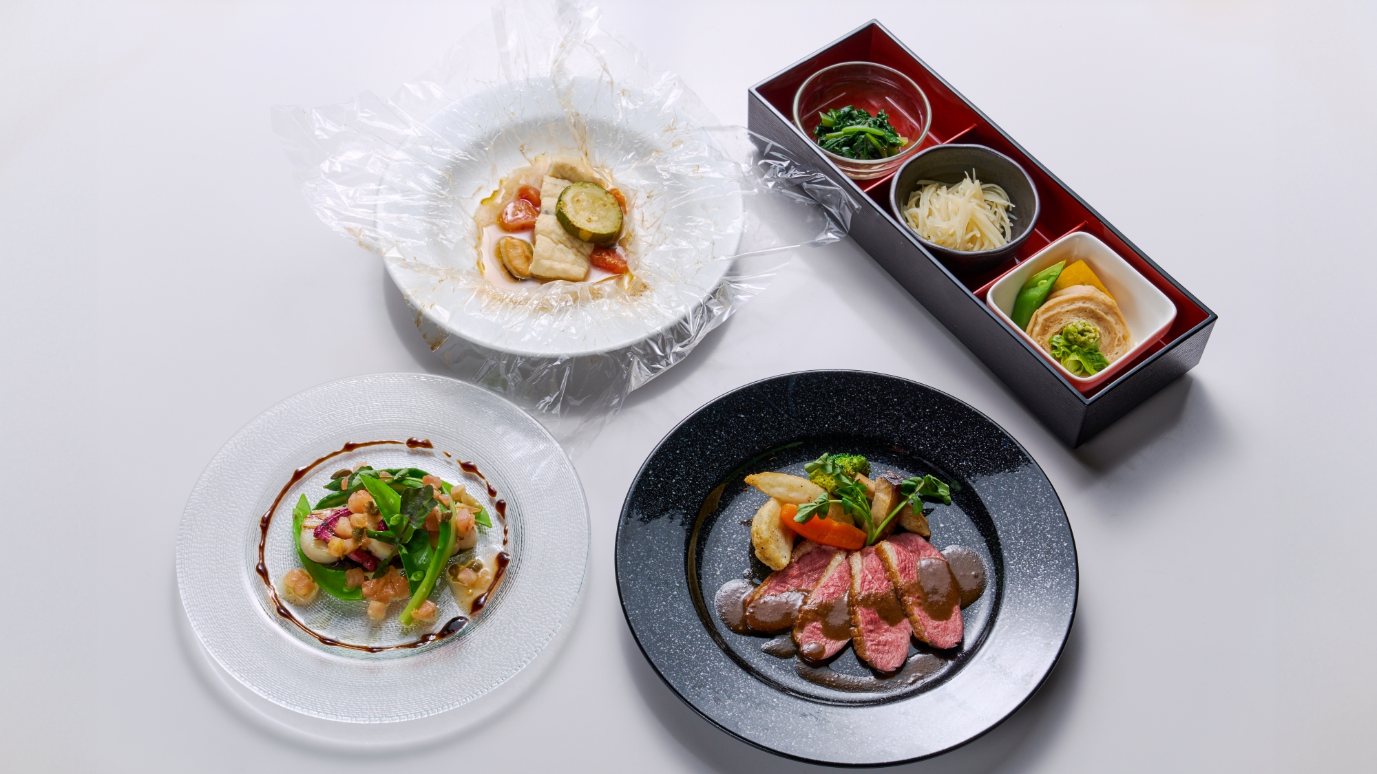 *【夕食一例】森のロッジでいただく、温もりあふれる料理を心ゆくまでご堪能ください