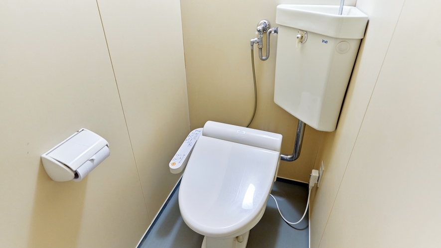 *【和室（本館東側）】洗浄機能付きトイレを完備しております