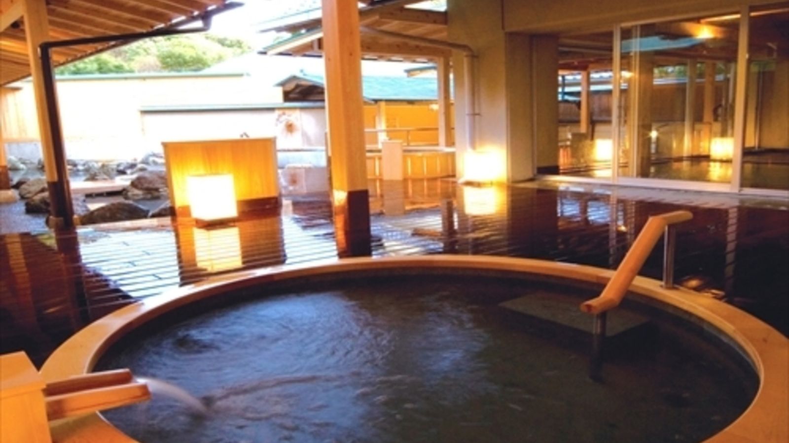 女性用露天風呂　500*500