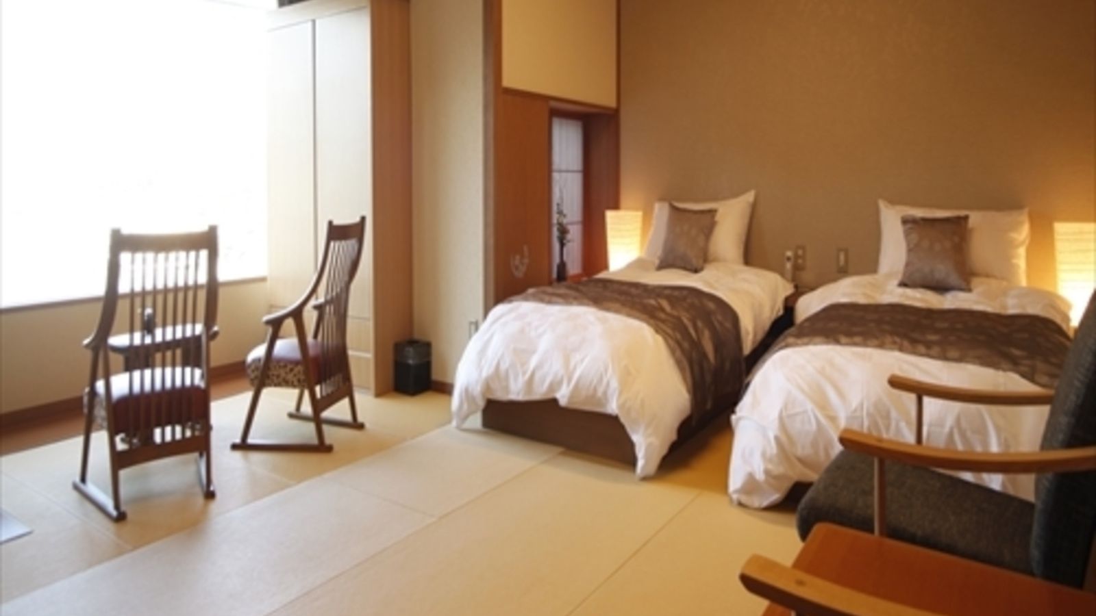 1F温泉付き客室　500*500