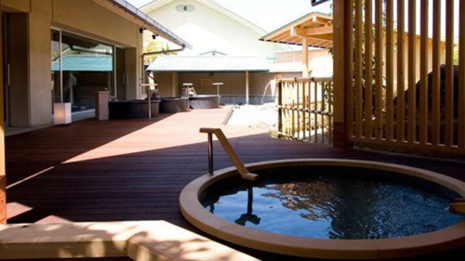 ■男性大浴場　露天風呂