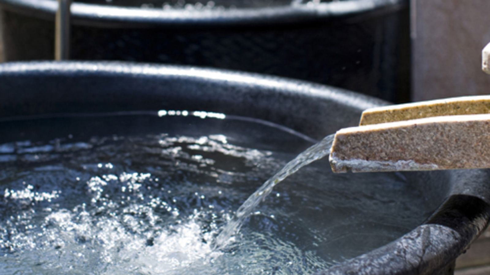 大浴場　男性用　釜風呂