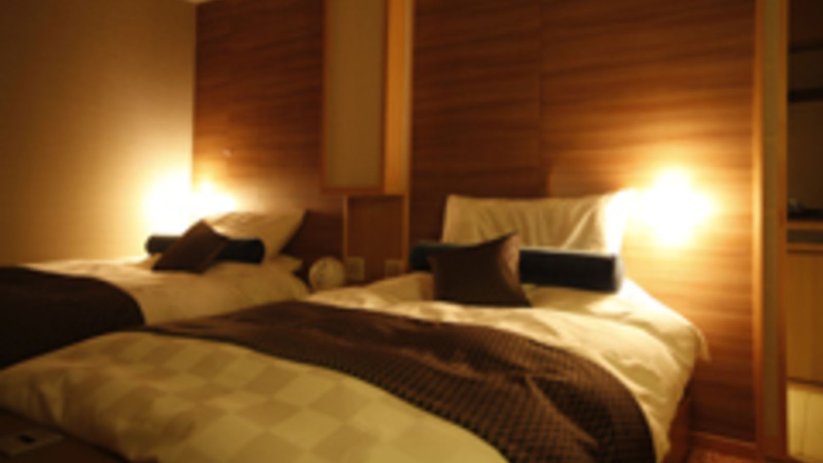 別邸「水の星」、シモンズ製ベットで快適な眠りを