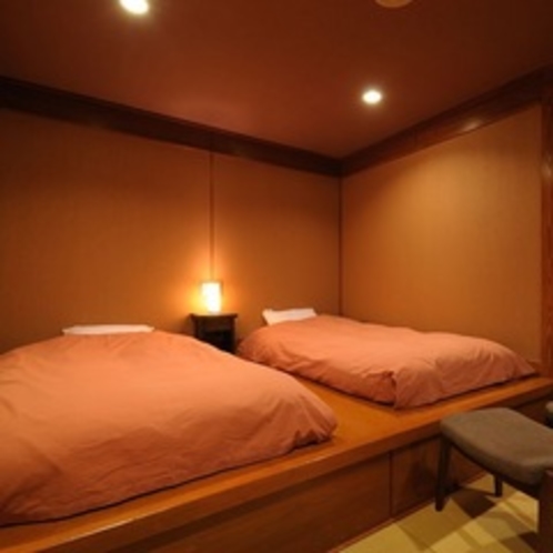 【本館　特別室　山吹】ツインベッドルーム　／和室10畳・ツインベッドルーム・半露天風呂