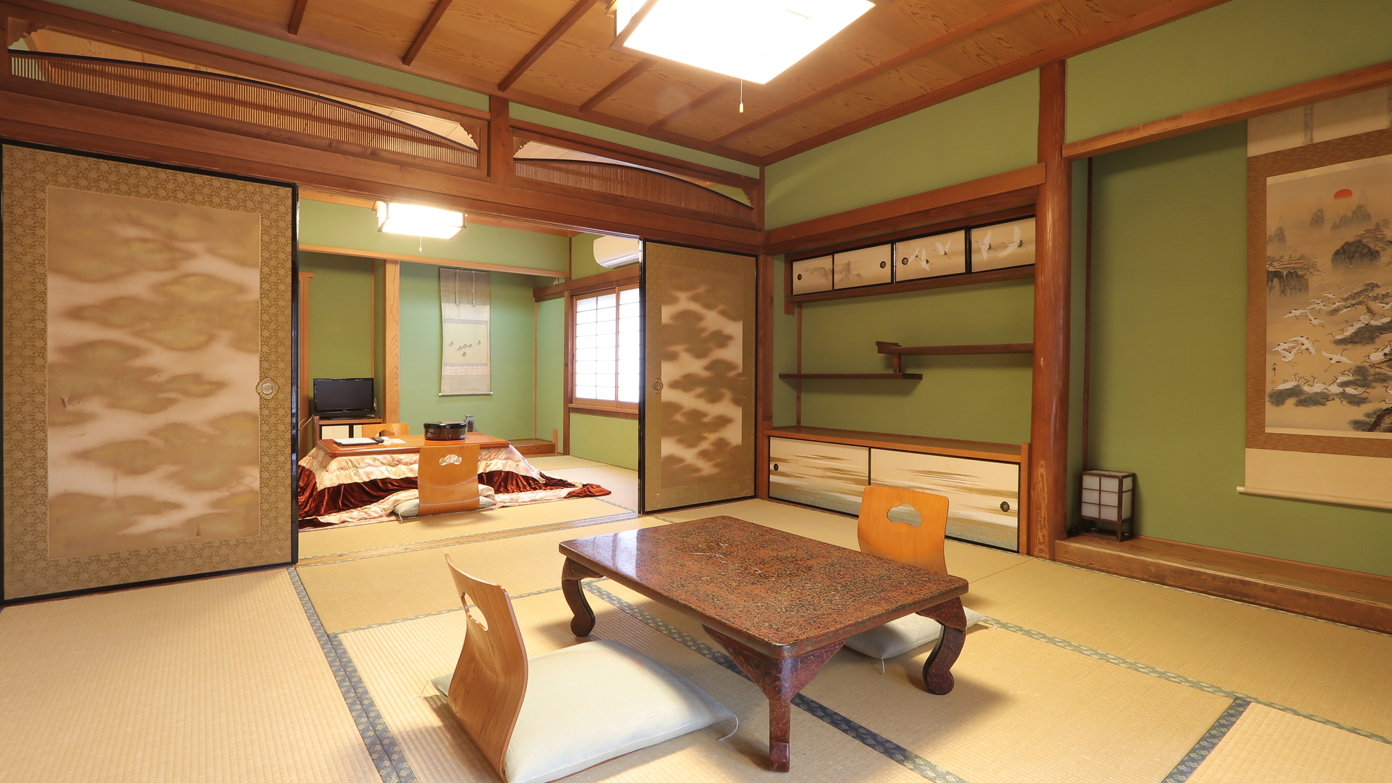 【14畳二間続きバス・トイレなし】