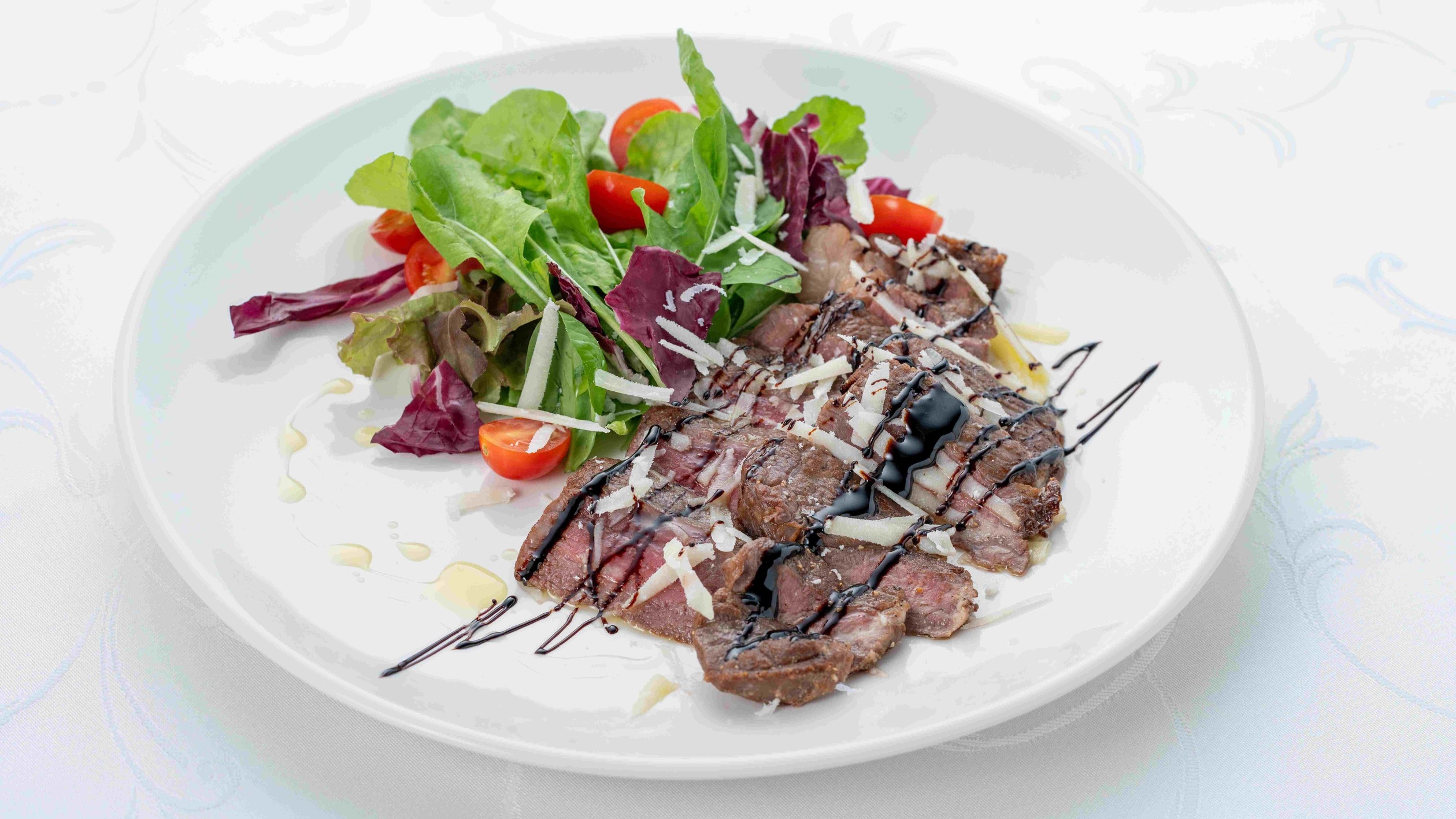 牛肉のタリアータディナーとクチコミ高評価の朝食付プラン