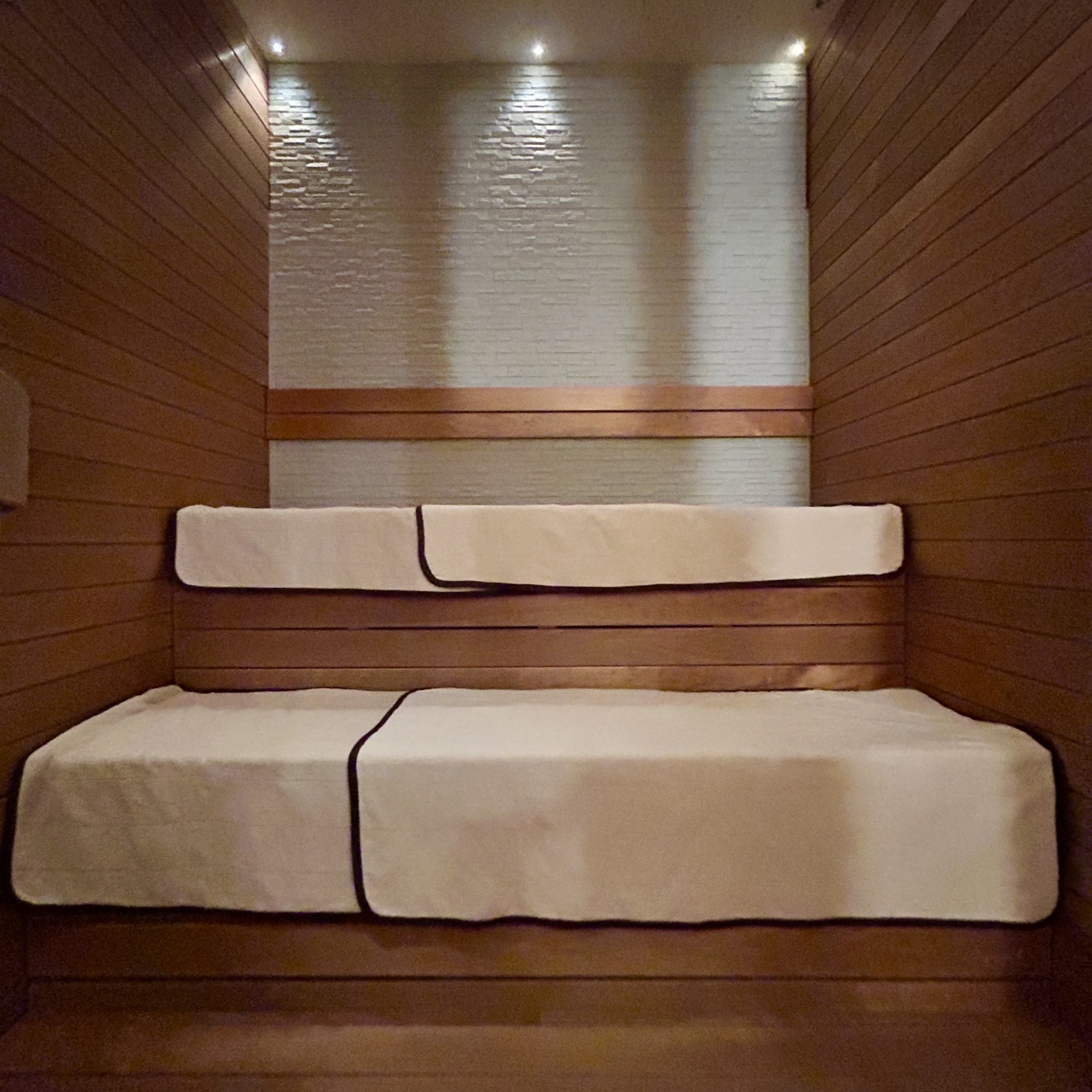 温泉大浴場　女湯サウナ