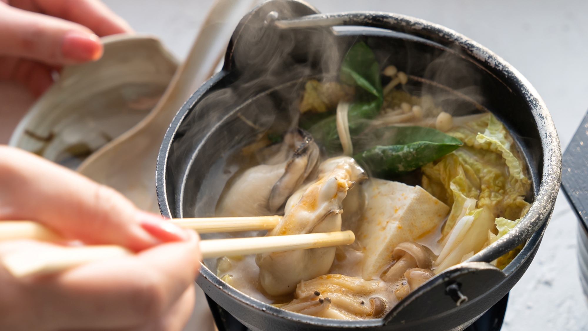 *【食事】室津港より直送！牡蠣尽くし会席の牡蠣鍋